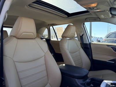 2020 Toyota RAV4 XLE Premium