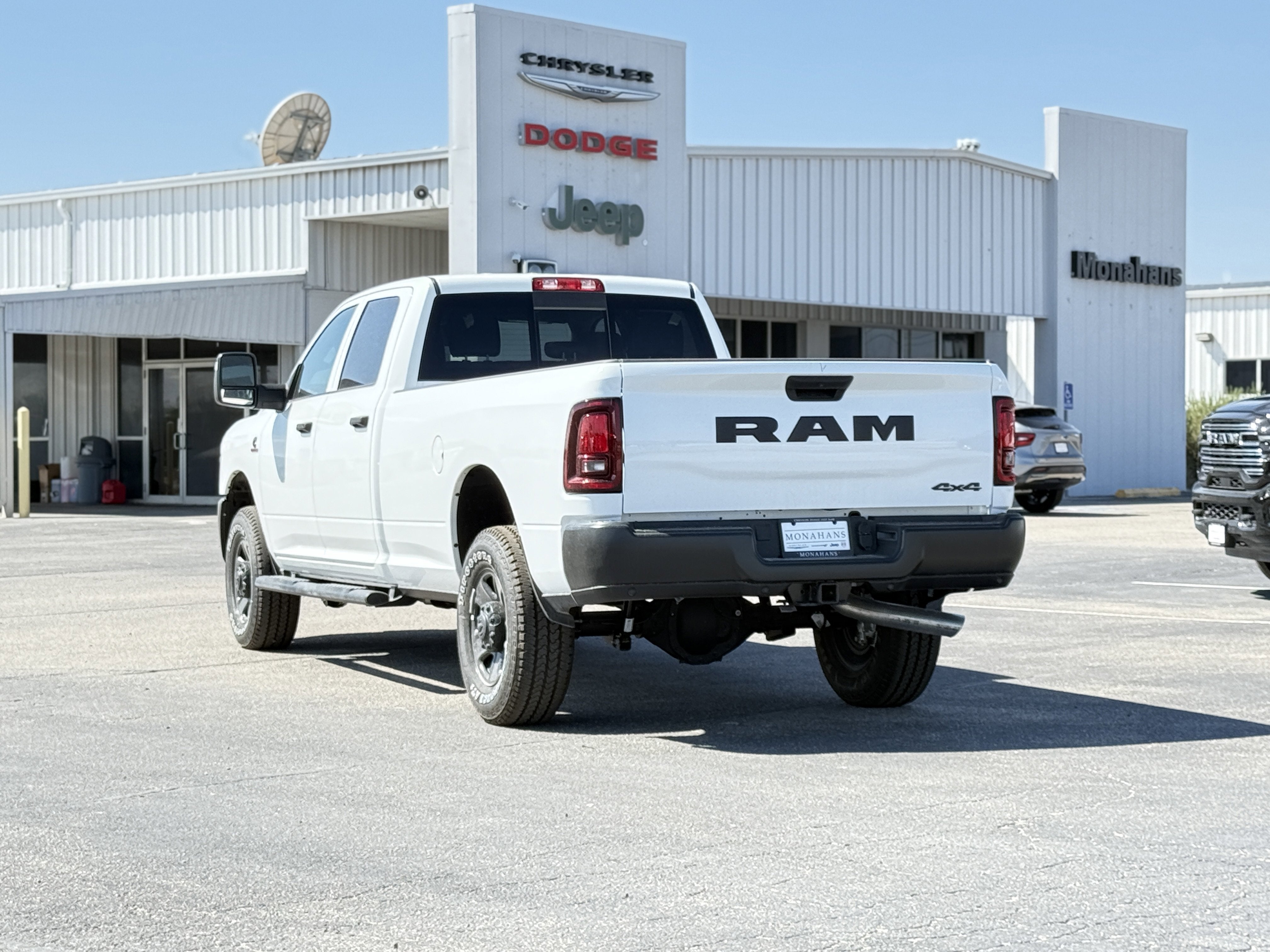 2026 RAM Ram 3500 RAM 3500 TRADESMAN CREW CAB 4X4 8' BOX
