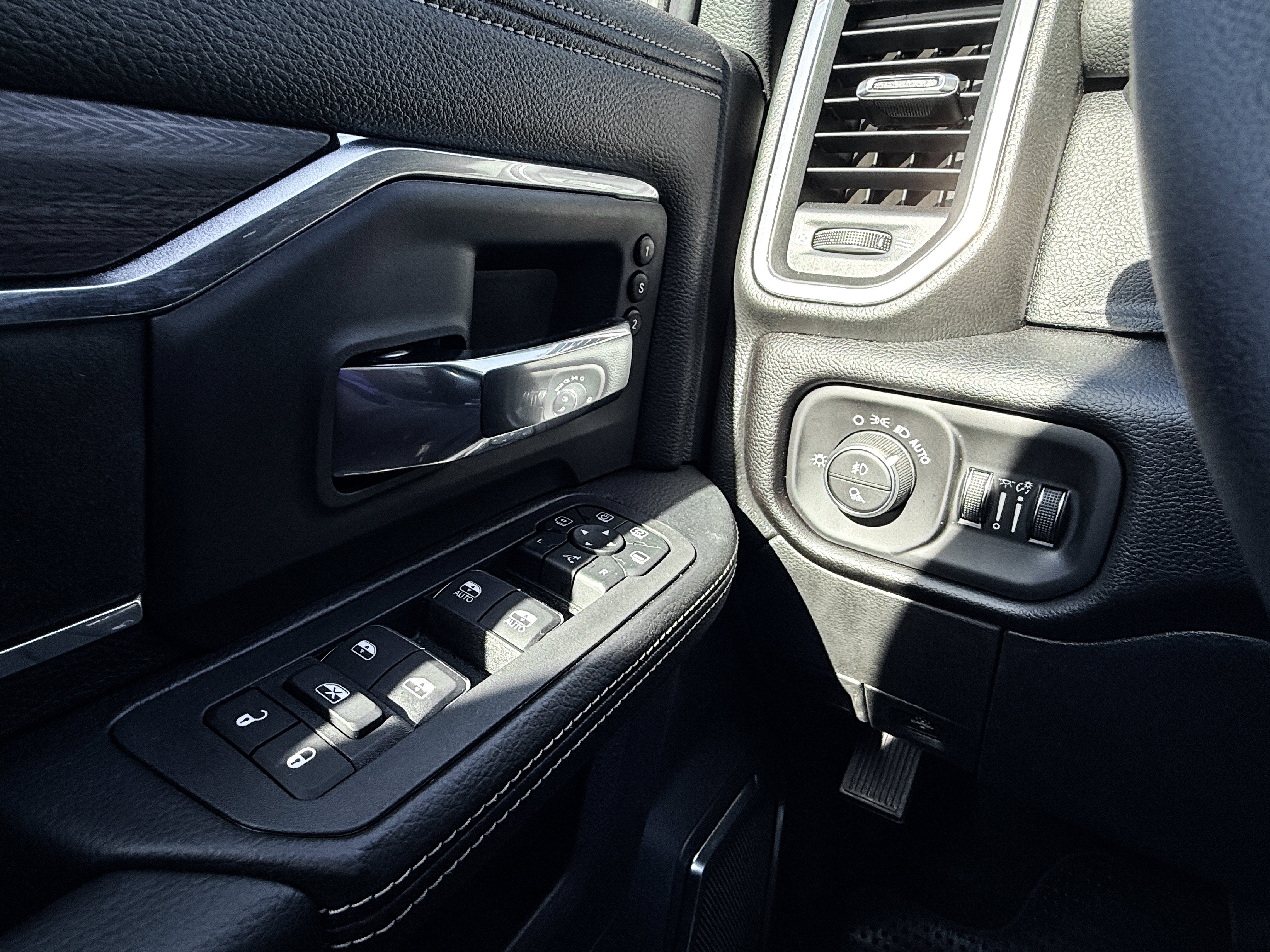 2026 RAM Ram 2500 RAM 2500 LARAMIE CREW CAB 4X4 8' BOX