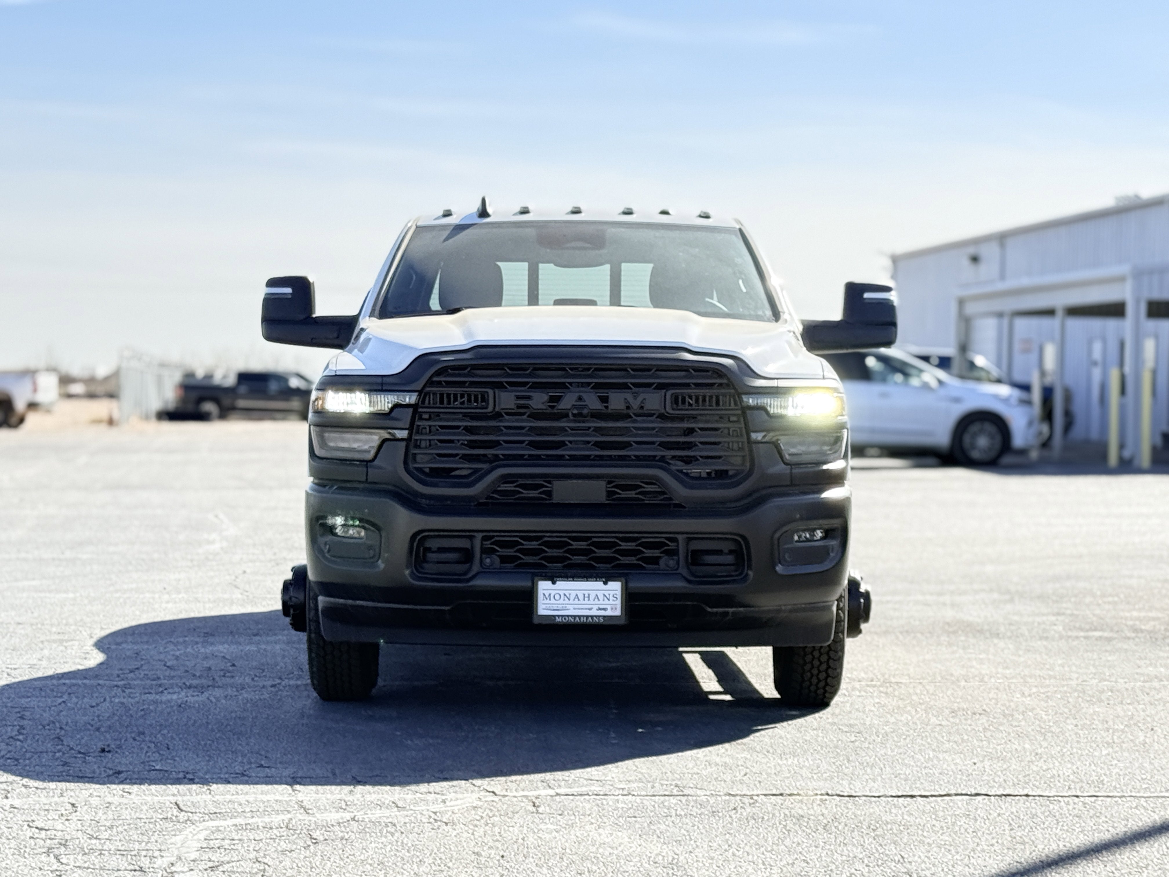 2026 RAM Ram 3500 RAM 3500 TRADESMAN CREW CAB 4X4 8' BOX