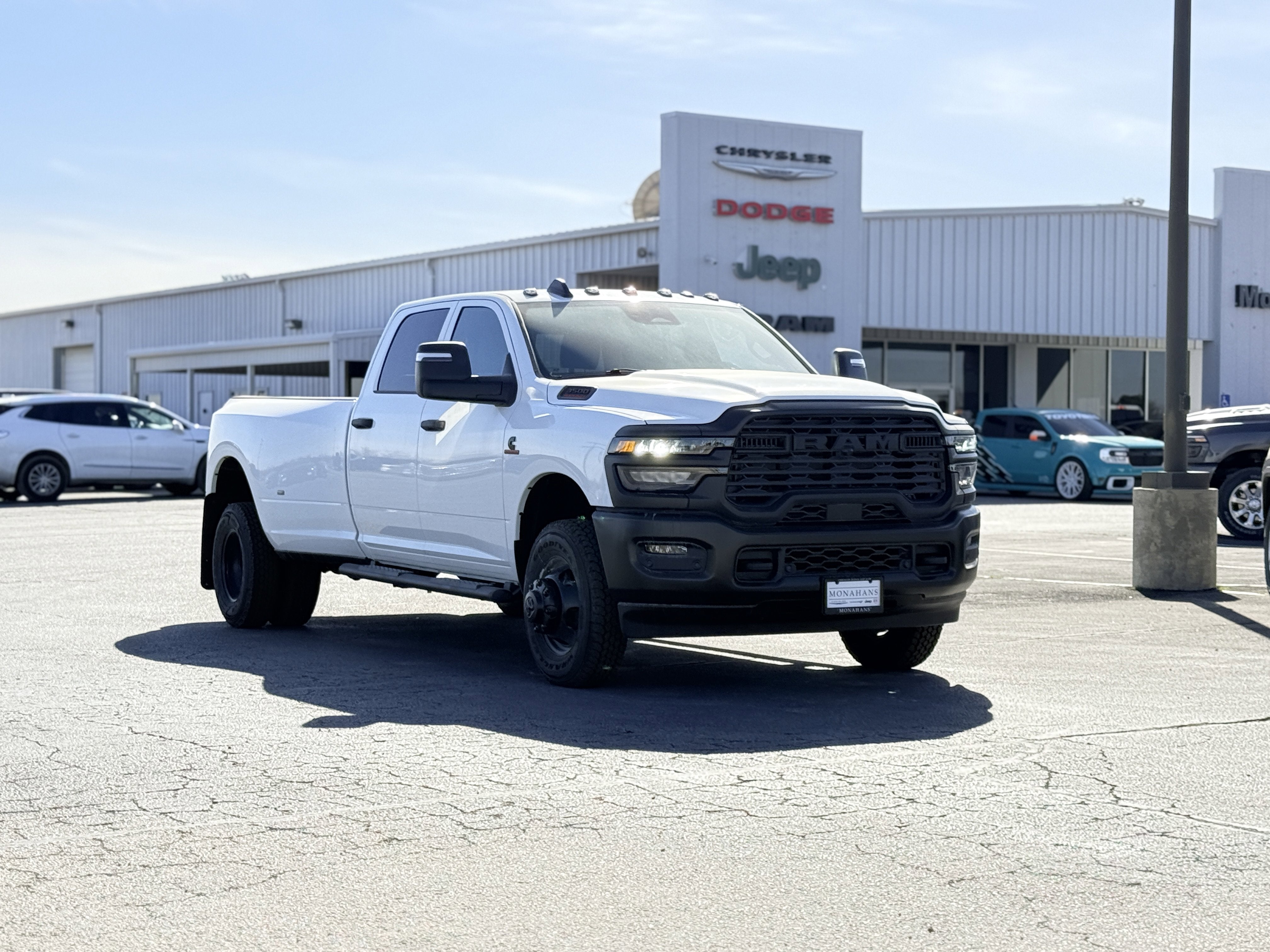 2026 RAM Ram 3500 RAM 3500 TRADESMAN CREW CAB 4X4 8' BOX