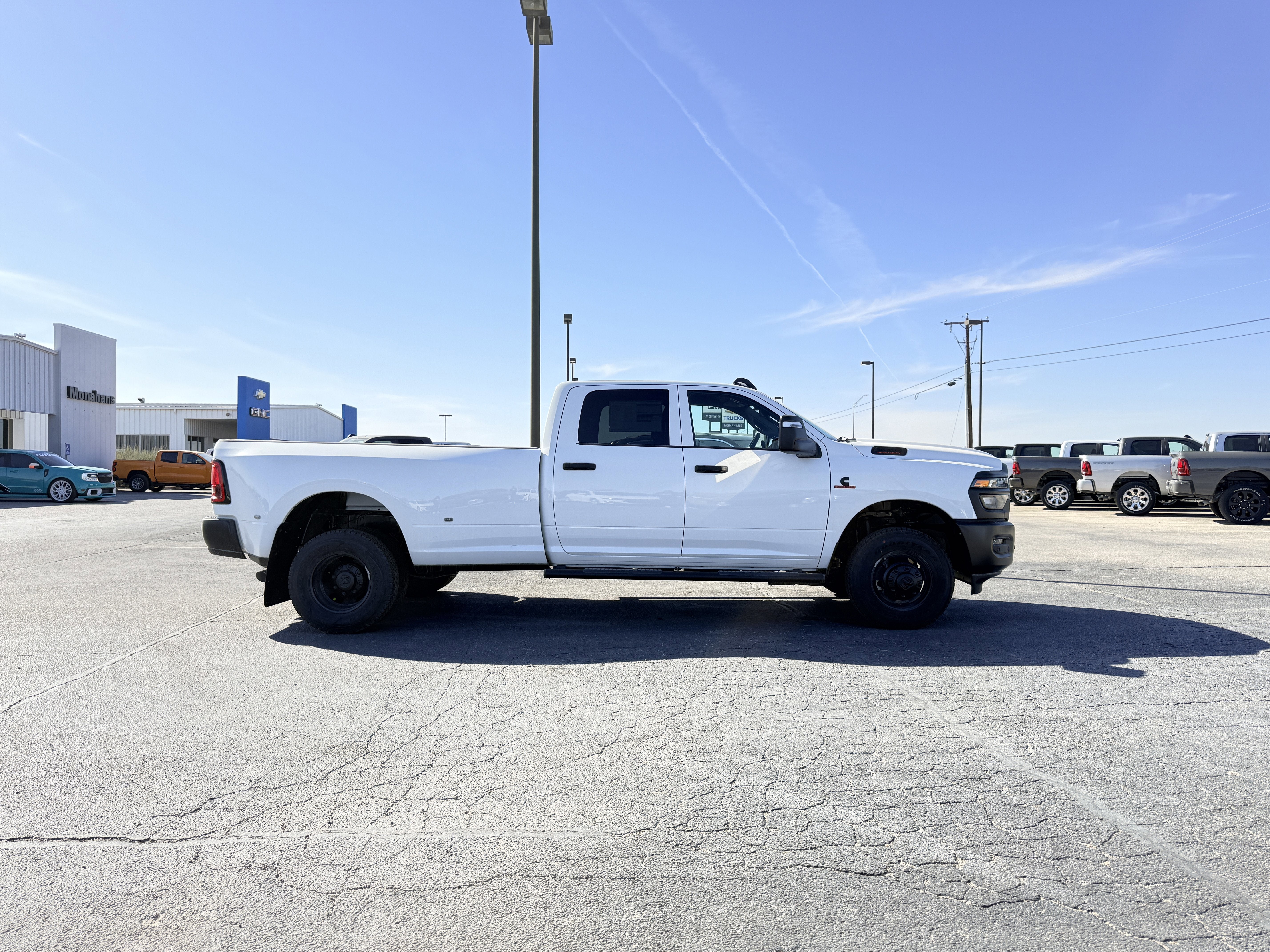 2026 RAM Ram 3500 RAM 3500 TRADESMAN CREW CAB 4X4 8' BOX