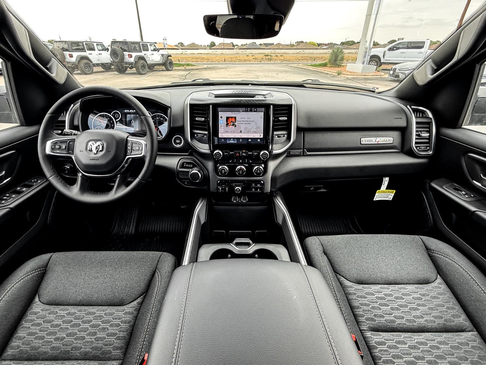 2026 RAM Ram 1500 RAM 1500 LONE STAR CREW CAB 4X2 5'7' BOX