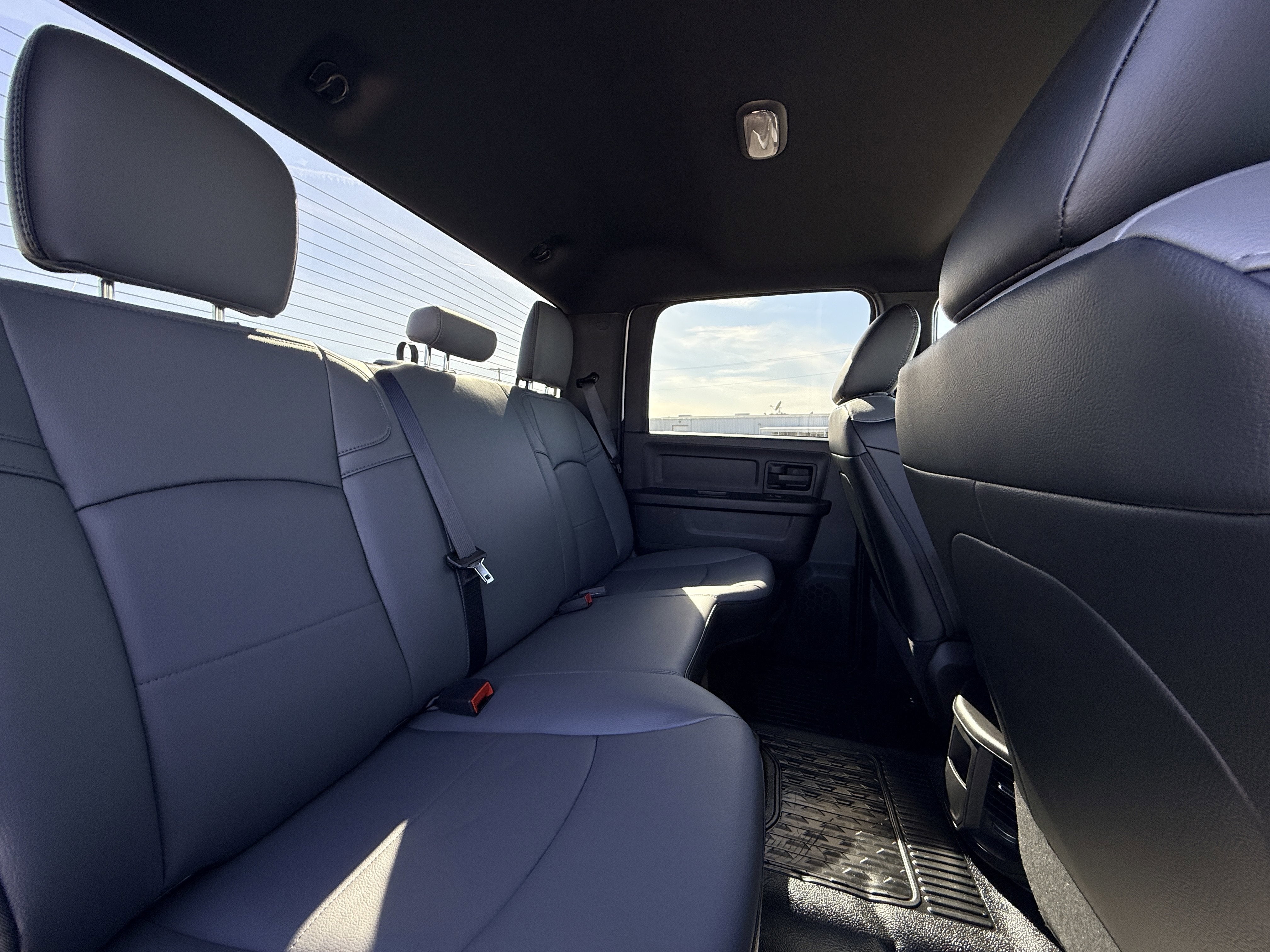 2026 RAM Ram 3500 Chassis Cab RAM 3500 TRADESMAN CREW CAB CHASSIS 4X4 60' CA