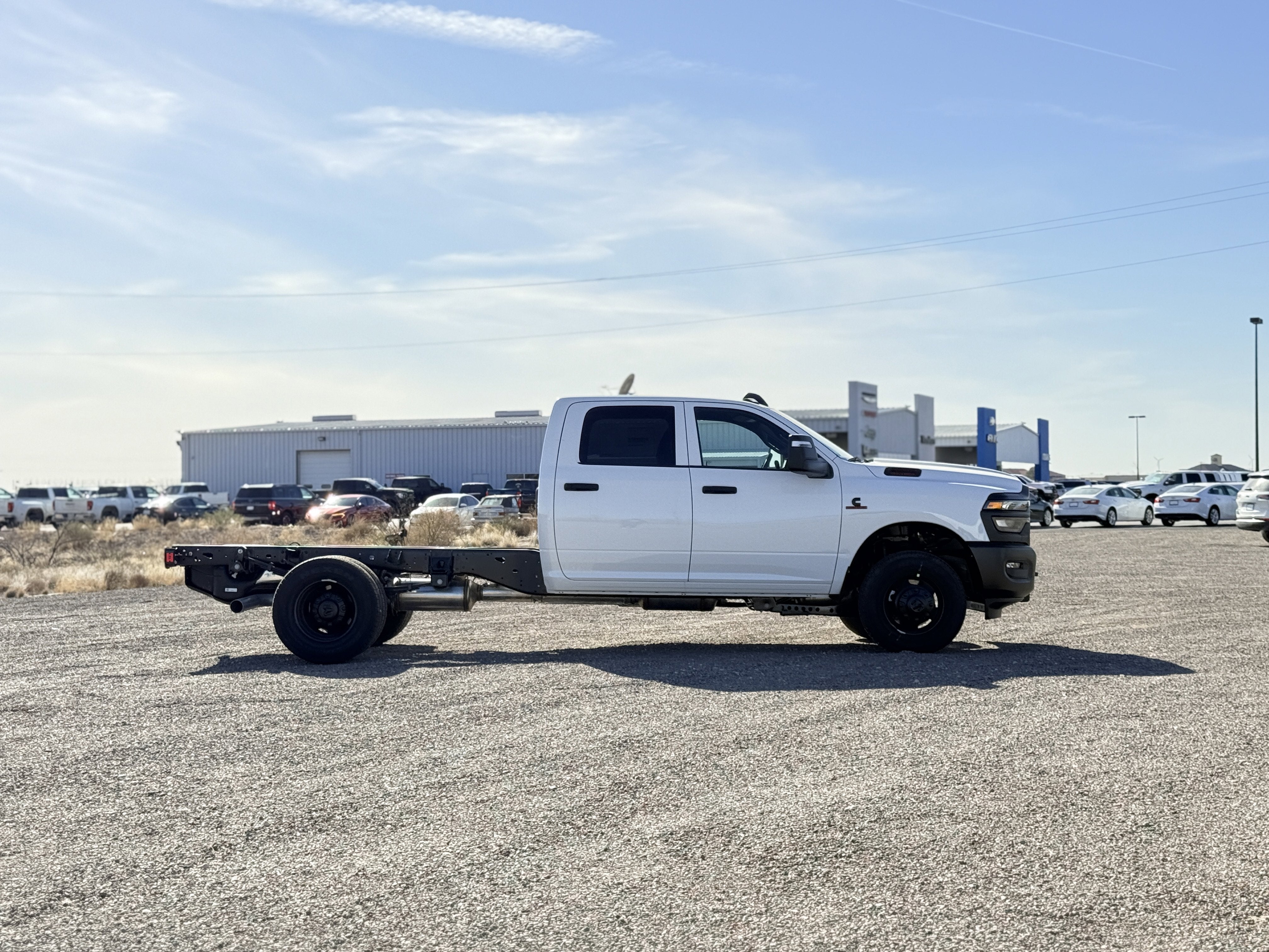 2026 RAM Ram 3500 Chassis Cab RAM 3500 TRADESMAN CREW CAB CHASSIS 4X4 60' CA