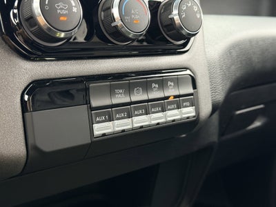 2026 RAM Ram 3500 Chassis Cab RAM 3500 TRADESMAN CREW CAB CHASSIS 4X4 60' CA