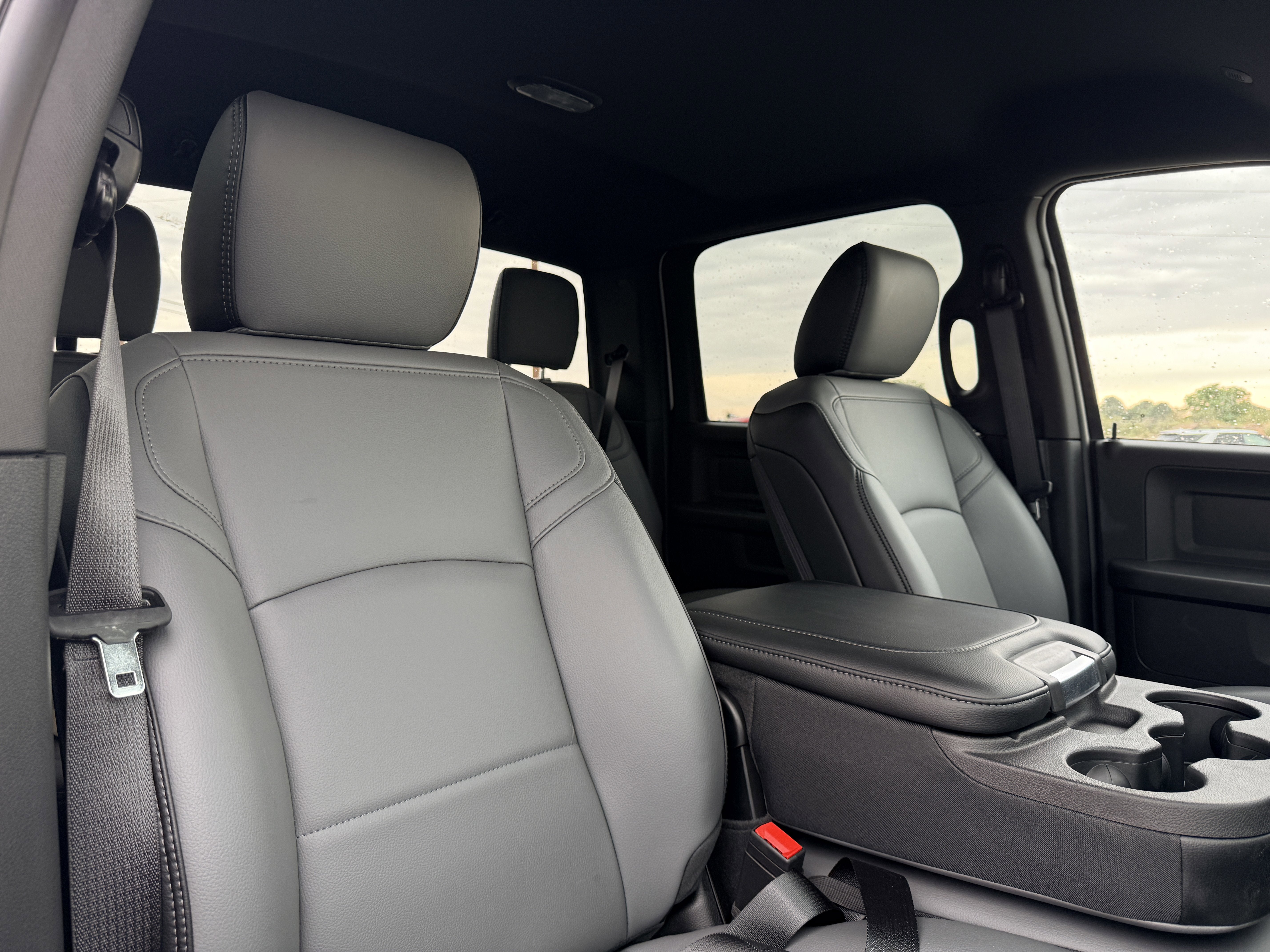 2026 RAM Ram 3500 Chassis Cab RAM 3500 TRADESMAN CREW CAB CHASSIS 4X4 60' CA